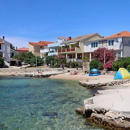 קולאן Apartments By The Sea Mandre, Pag - 4095 מראה חיצוני תמונה